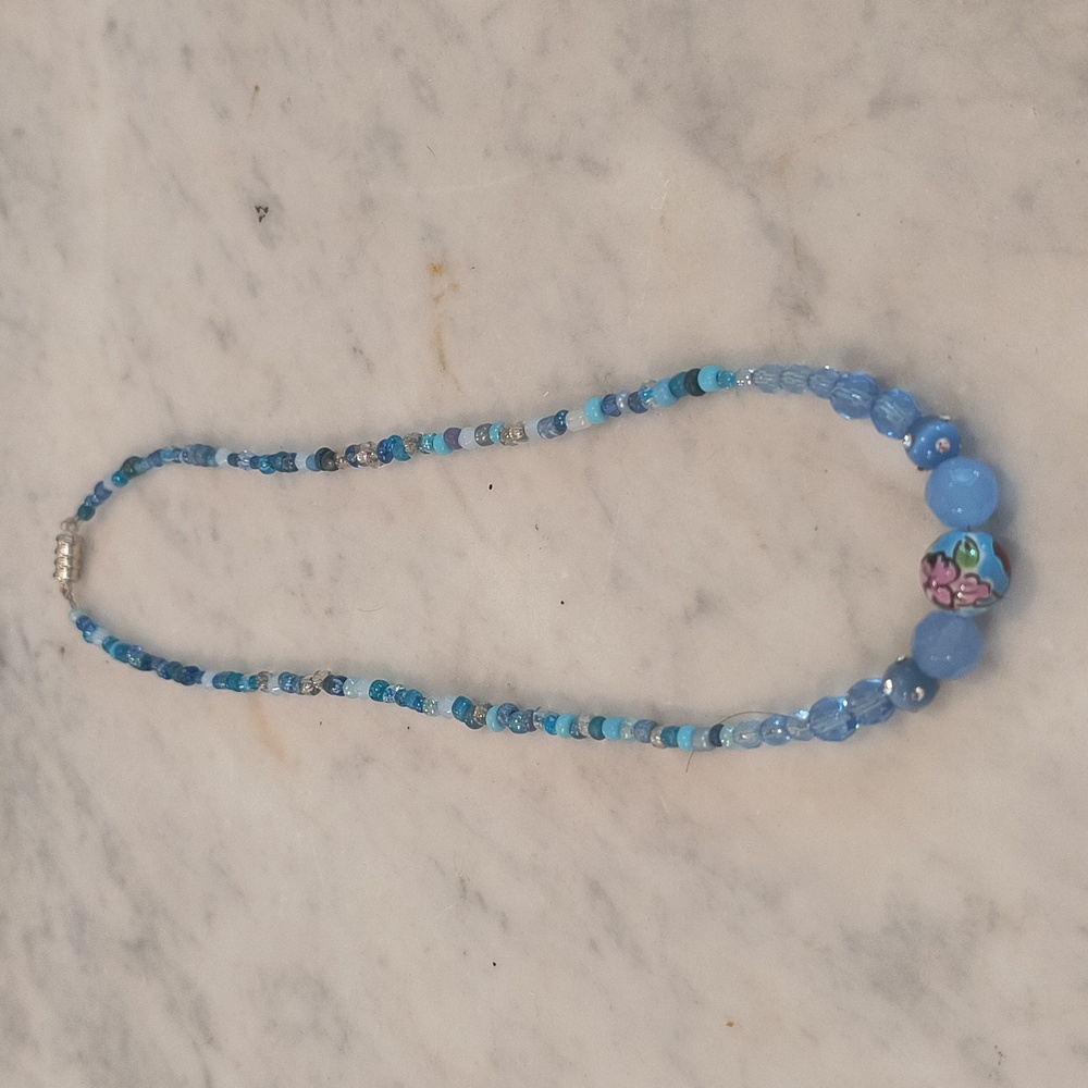 Bundle Of Handcrafted Necklaces - Picture 4 of 7